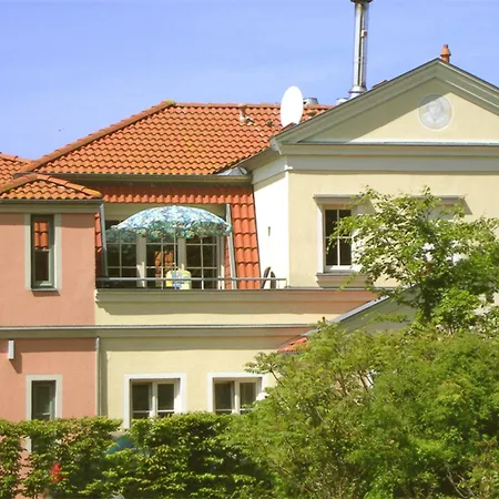 Unter Den Kolonnaden - 27-15 *