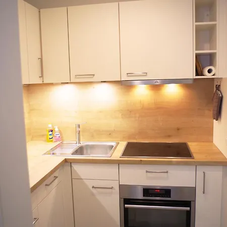 Unter Den Kolonnaden - 27-15